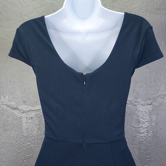 Cinq à Sept Formal Maxi Dress Women's Sz 0 Blue Lucca Cap Sleeve V-Neck Gown NEW - Picture 4 of 16